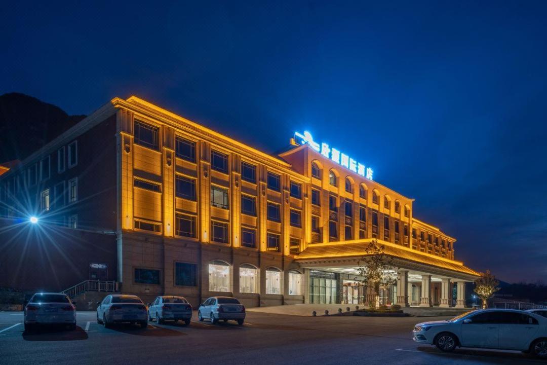 Huashan Xinghe International Hotel 华阴 外观 照片